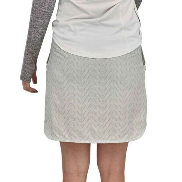 PATAGONIA Women's Tech Fishing Skort size L NWOT - Picture 3 of 16